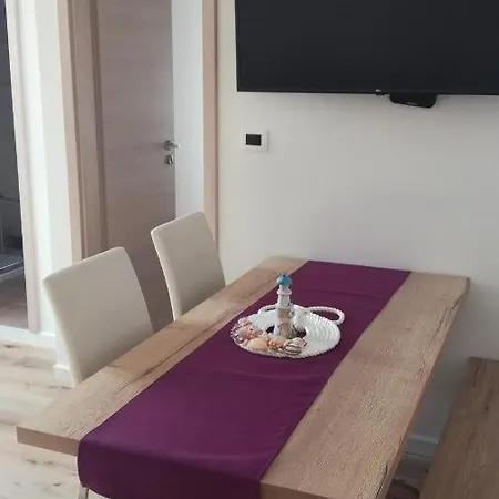 Apartmaji Apollonio 아파트 *