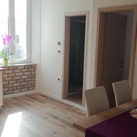 Apartmaji Apollonio 아파트 *